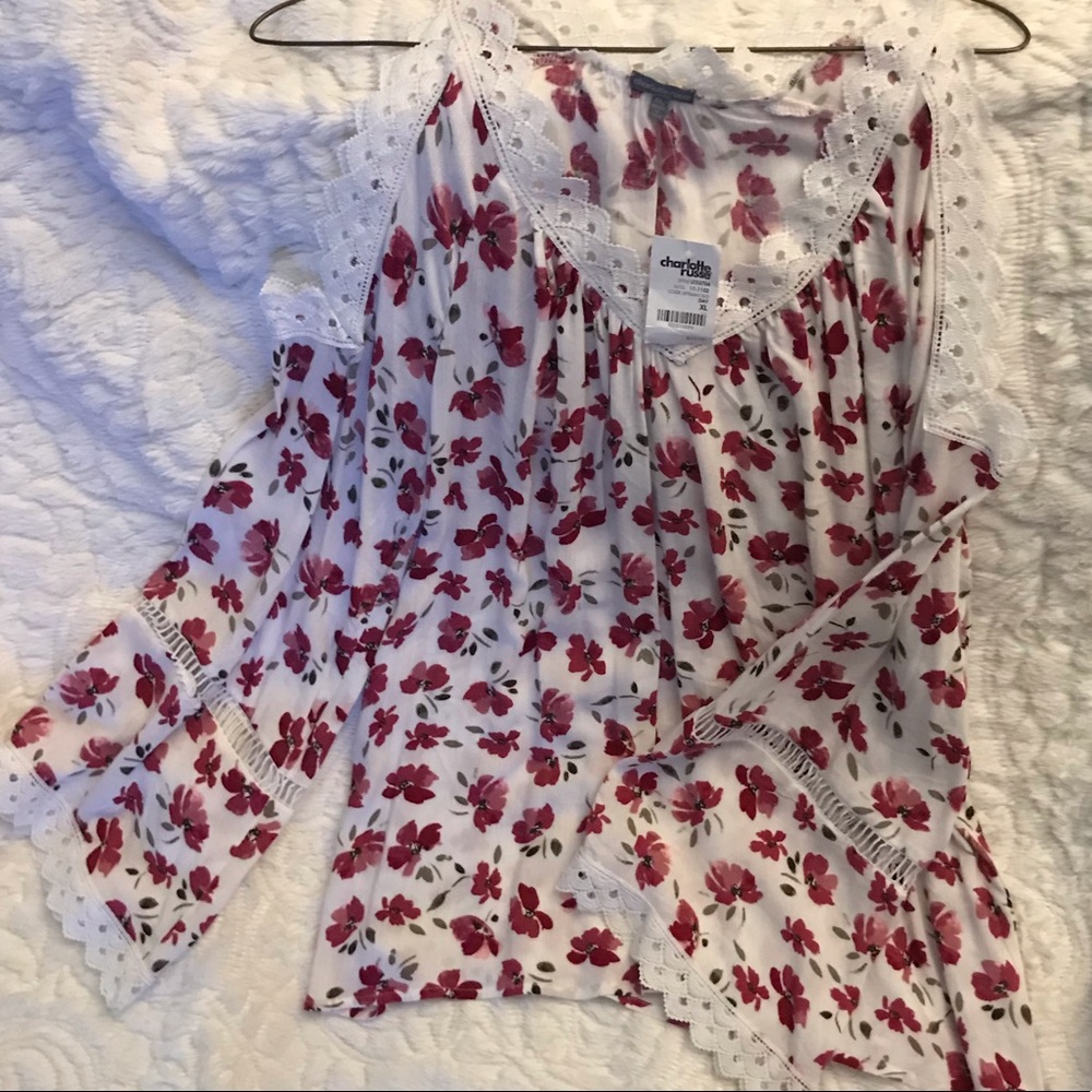 NEW Crochet Floral Top